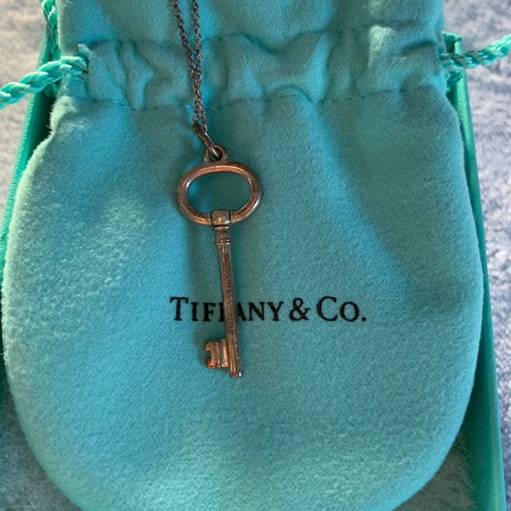 Tiffany’s small key silver necklace